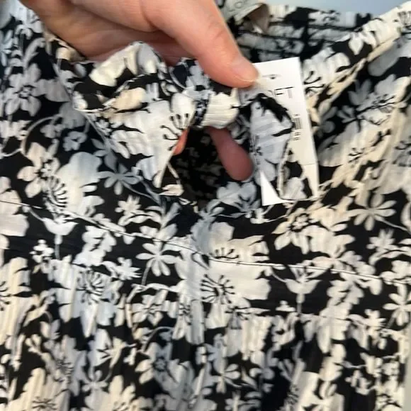 Loft Black/White Floral Blouse - Picture 2 of 6